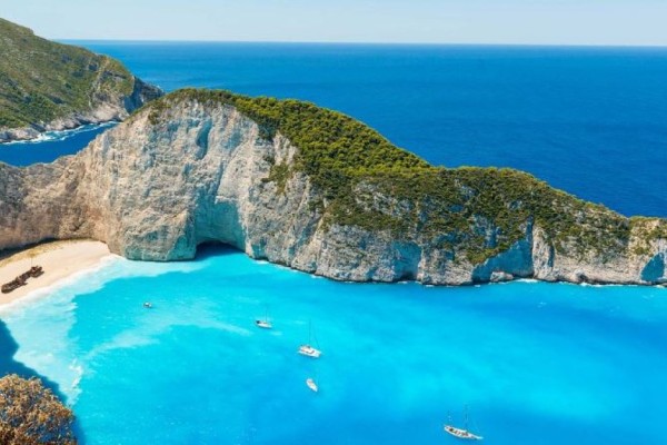 Τούρκοι ταξιδιώτες θα τονώσουν τον τουρισμό σε 10 ελληνικά νησιά