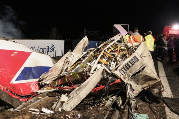 Τραγωδία στα Τέμπη: Φωτογραφίες ντοκουμέντα αποκαλύπτουν βλάβες στους σιδηροδρόμους ήδη από το 2012