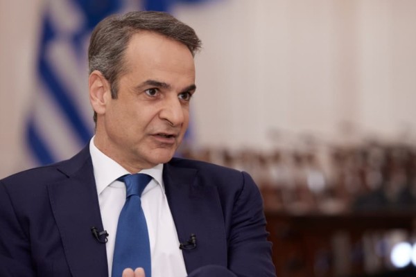 Μητσοτάκης από Βαρσοβία: «Πρέπει να προστατεύσουμε τα σύνορά μας» - Κοινές δηλώσεις με τον Ντόναλντ Τούσκ