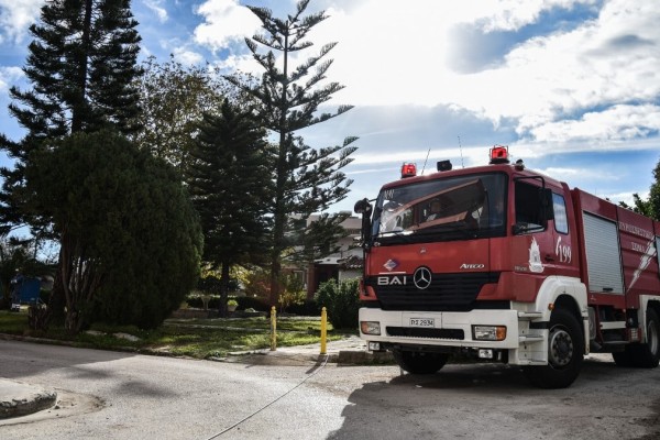 Σοκ στην Άμφισσα: Ξέσπασε φωτιά σε σχολείο - Στο νοσοκομείο 9 μαθητές και 1 καθηγήτρια