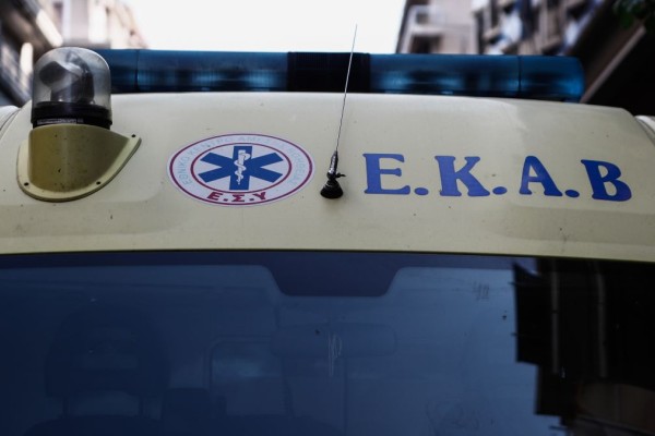 Σοβαρό τροχαίο στη Θεσσαλονίκη: Αυτοκίνητο χτύπησε και παρέσυρε ποδηλάτη – Νοσηλεύεται σε κρίσιμη κατάσταση ο 17χρονος (video)