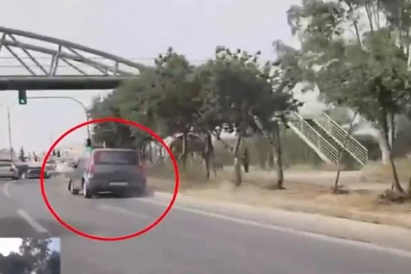 Σοκαριστικό βίντεο στην Κατεχάκη: Τράκαρε μόνος του και συνέχισε να οδηγεί με το αυτοκίνητό να διαλύεται - «Με πήρε ο ύπνος στο τιμόνι...»