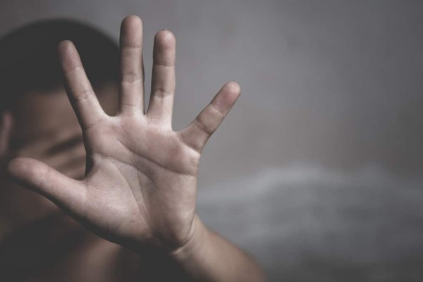 Αποτροπιασμός στην Χαλκίδα: Αγόρι επτά ετών κατήγγειλε 11χρονο ότι τον βί@σε