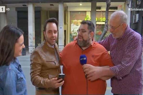 Ρεπόρτερ άλλων καναλιών ευχήθηκαν on air στον δημοσιογράφο της ΕΡΤ, Κώστα Παπαδόπουλο (video)