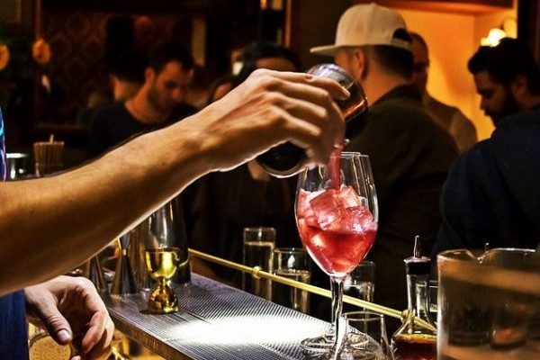 Τα πιο Χριστουγεννιάτικα cocktails του πλανήτη τώρα και στην Αθήνα: Το περίφημο The Miracle... εξαπλώνεται στο Trap!