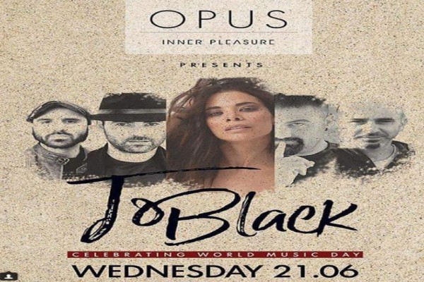 Η Τζο Λαζοπούλου μάς συστήνει τους Jo Black