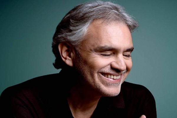 Ο Andrea Bocelli επιστρέφει στην Αθήνα και στη σκηνή του Ωδείου Ηρώδου του Αττικού