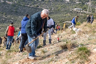  Δενδροφυτεύουμε μαζί