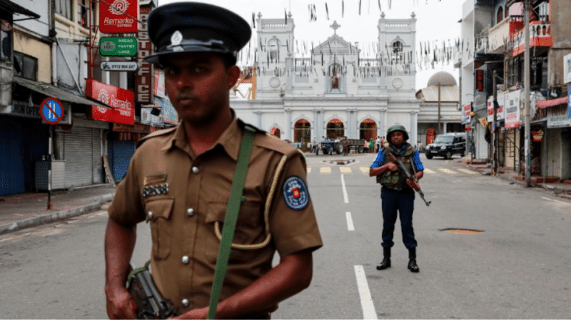 Σρι Λάνκα: Οι αρχές μπλόκαραν το Facebook και το WhatsApp!