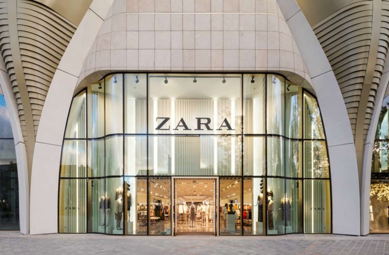 Online ξεπούλημα στα ZARA - Το μπουφάν που κοστίζει κάτω από 20 ευρώ