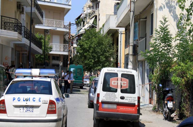 Θρίλερ στη Λάρισα: 78χρονη βρέθηκε νεκρή σε διάδρομο πολυκατοικίας