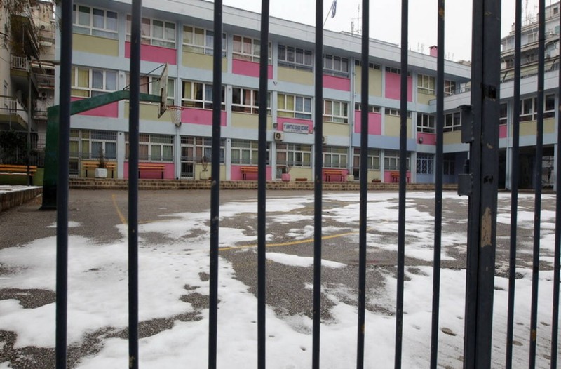 Κακοκαιρία Λέανδρος: Κλειστά σχολεία και στις 19 Ιανουαρίου (Video)