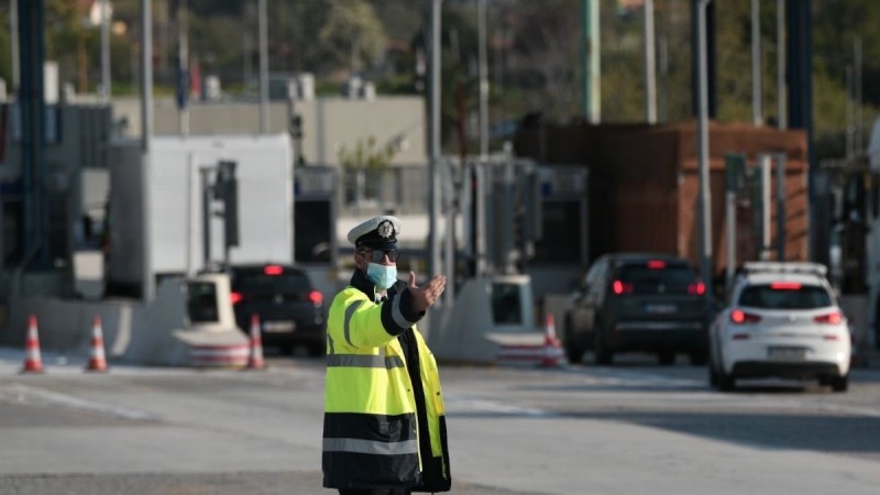 Μετακινήσεις από νομό σε νομό: Πότε «ξεκλειδώνει» το μέτρο & πως θα αρθεί η απαγόρευση