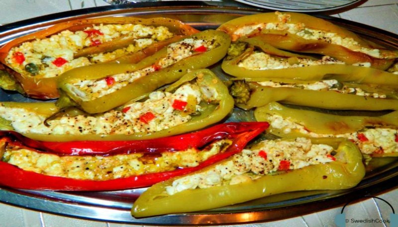 Συνταγή για πιπεριές με φέτα και ντομάτα