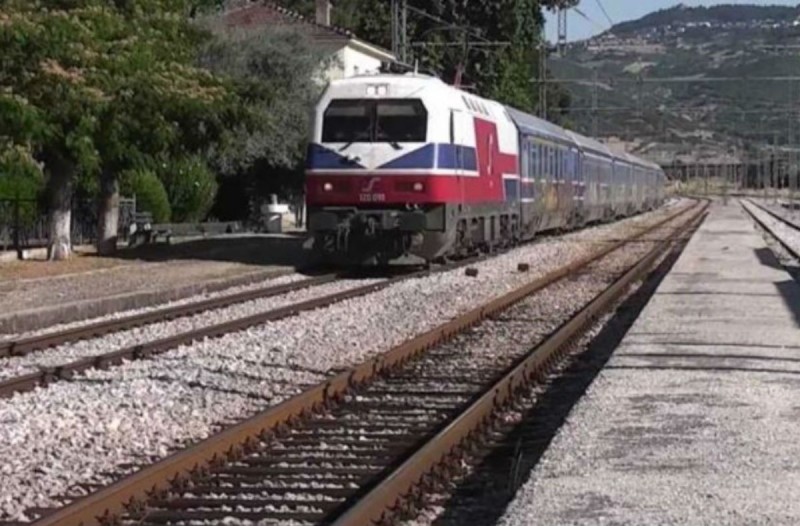 Θρίλερ στη Θήβα: Βρέθηκε πτώμα στις γραμμές του τρένου