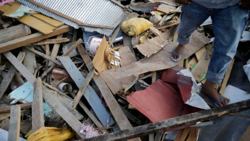 Μεγάλος σεισμός έγινε στην Ινδονησία με πολλές καταστροφές.