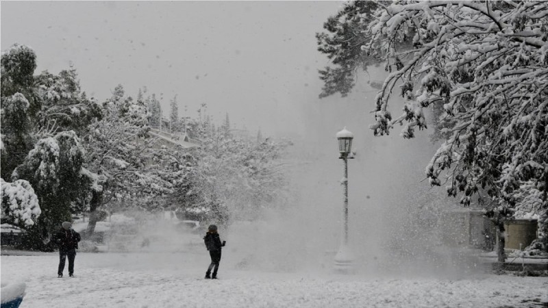Χιονισμένη Αθήνα από την κακοκαιρία Μήδεια