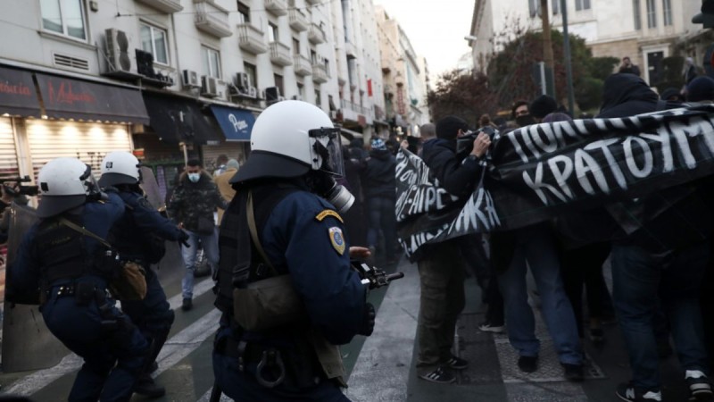 Δημήτρης Κουφοντίνας: Κατάληψη σε κτίριο του υπουργείου Πολιτισμού - Μαζικές οι προσαγωγές