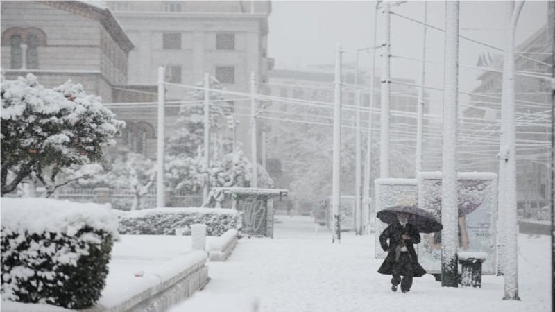 Εικόνα από την χιονισμένη Αθήνα