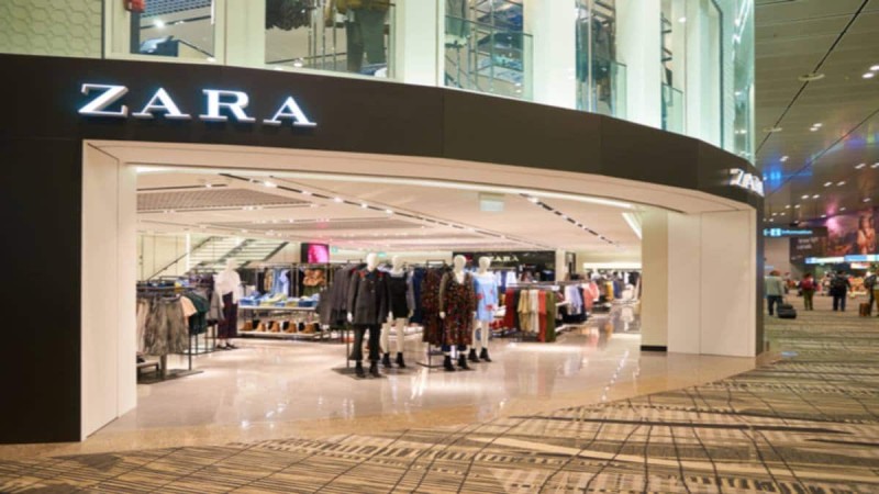 ZARA: Απογειώστε το στυλ σας με αυτό το πράσινο καπιτονέ τσαντάκι