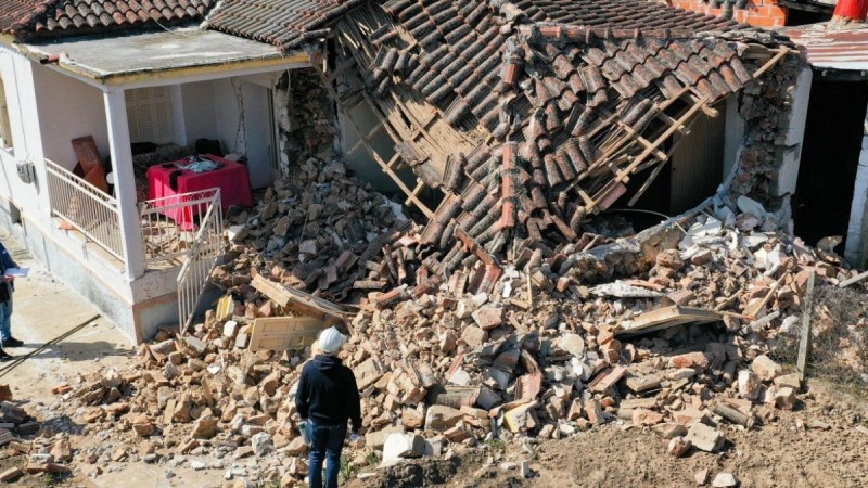 Σεισμός στην Ελασσόνα έδαφος