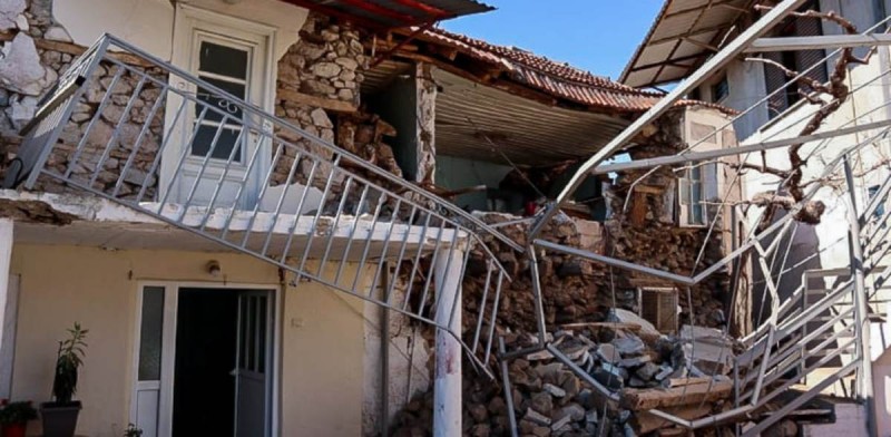 Συνεχίζονται οι καταστροφές στην Ελασσόνα.
