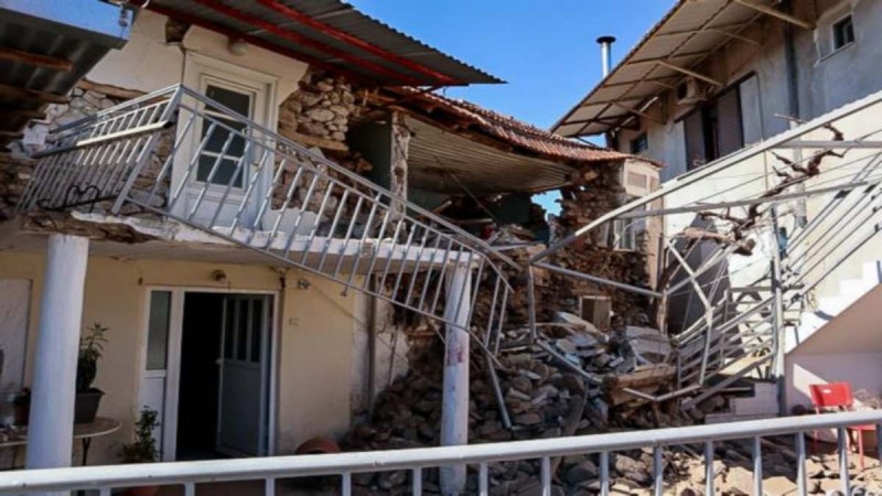 Σεισμός στην Ελασσόνα: Έξι άτομα έχουν απεγκλωβιστεί στο Μεσοχώρι και την περιοχή της Μαγούλας