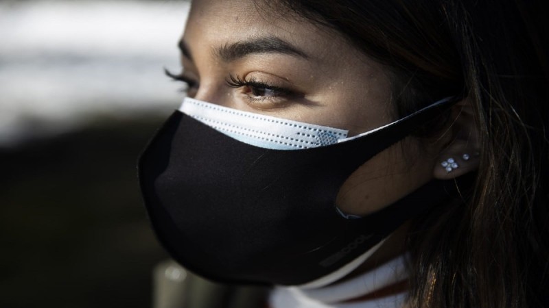Κορωνοϊός: Πόσο προστατεύει η διπλή μάσκα - Τι έδειξαν τα νέα στοιχεία