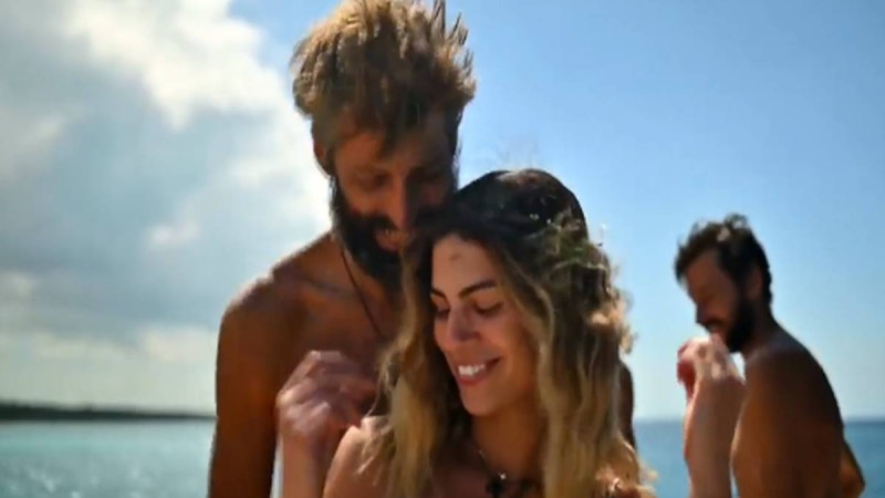 Survivor spoiler: Βούιξε ο Άγιος Δομίνικος - Ζευγάρι ο Αλέξης με την Χριστίνα;