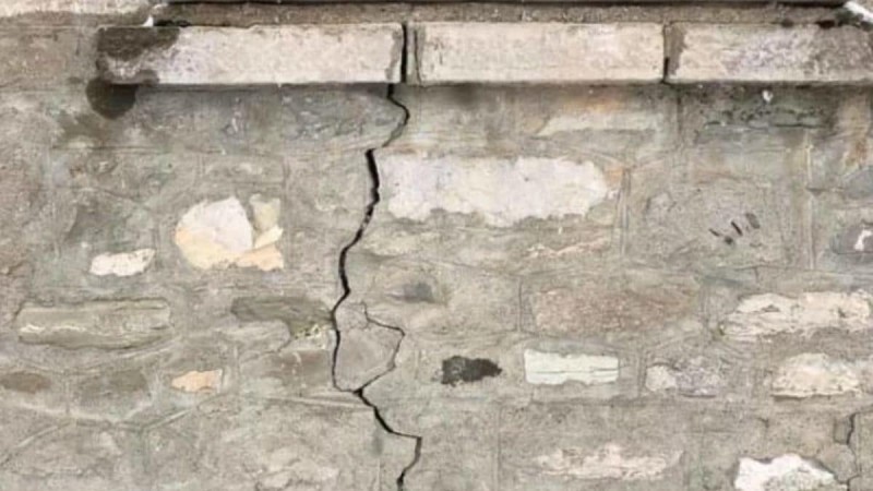 Σεισμός στην Κοζάνη: Ζημιές σε ναούς και παλιά δημόσια κτίρια της Σαμαρίνας