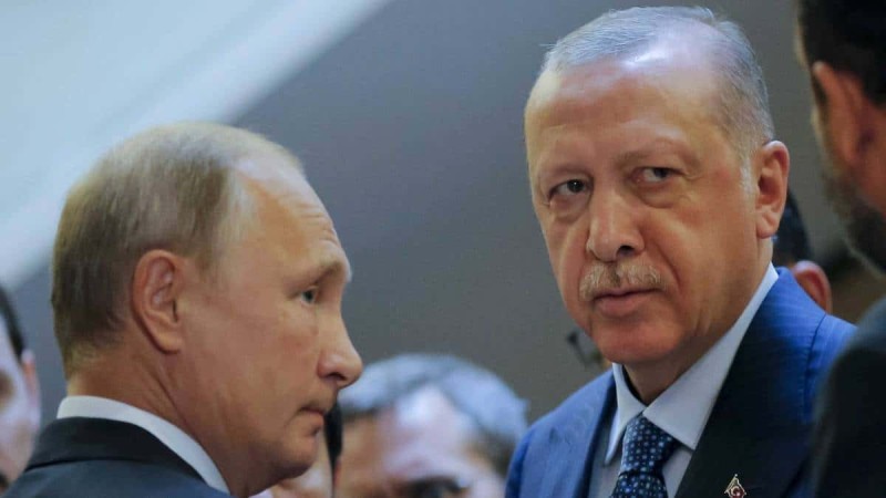 Παίζει με την φλόγα η Τουρκία: Τι γυρεύει ο Ερντογάν στη διαμάχη Ρωσίας - Ουκρανίας;