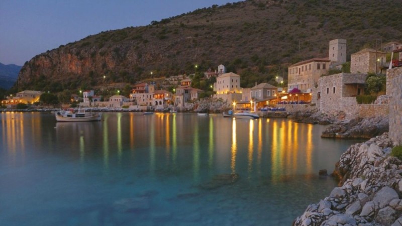4+1 ελληνικά χωριά που αξίζει να επισκεφτείτε φέτος!