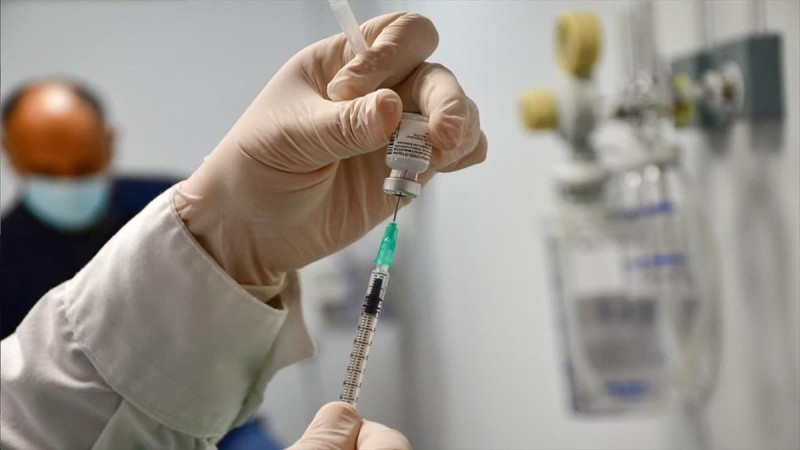 Εμβόλιο: Το φιαλίδιο που έκλεψε ο ντελιβεράς είχε μέσα πέντε δόσεις