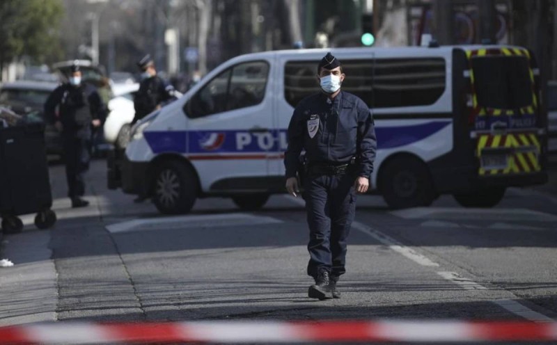 Μεγάλη επιχείρηση της αστυνομίας στο Παρίσι για τη σύλληψη τρομοκρατών