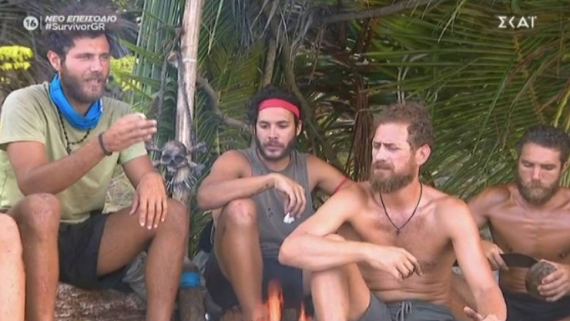 Survivor 4: «Μπηχτές» Κώστα για Σάκη - «Είναι η μαριονέτα του Παππά»