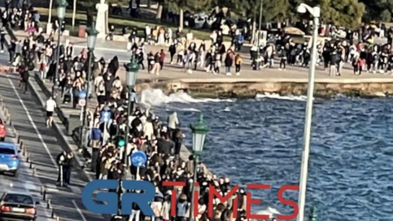 Κακός χαμός και πάλι στην Θεσσαλονίκη - «Πλημμύρισε» η Νέα Παραλία