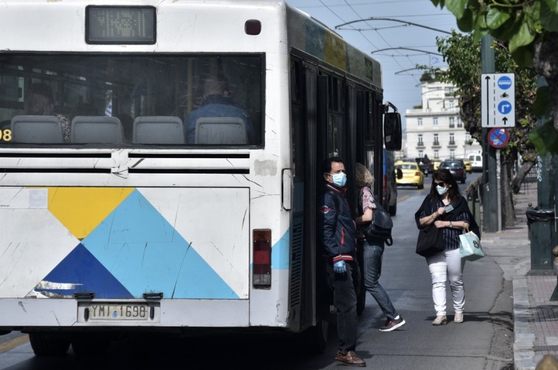 Ολοκλήρωσε τη πράξη του και εξαφανίστηκε