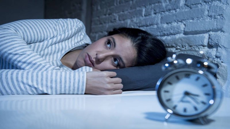 Αϋπνία: Το απίθανο κόλπο για να κοιμηθείς σε 2 λεπτά