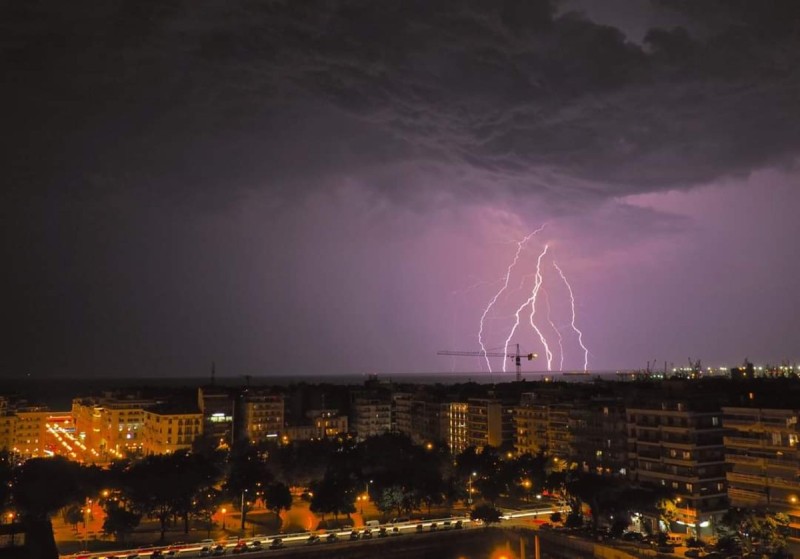 Δείτε φωτογραφίες που δημοσιεύτηκαν από τους κατοίκους της πόλης