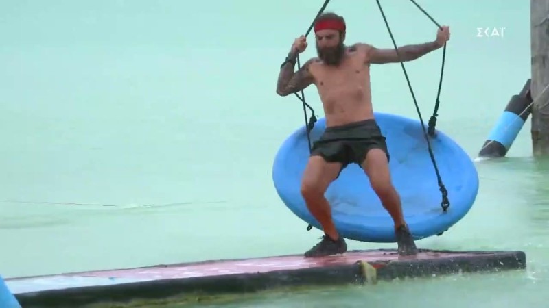 Survivor spoiler: Κάνει... πλάκα στον Ατζούν ο Τριαντάφυλλος - Πληρώνεται σαν τον Κριστιάνο για να είναι ο χειρότερος παίκτης