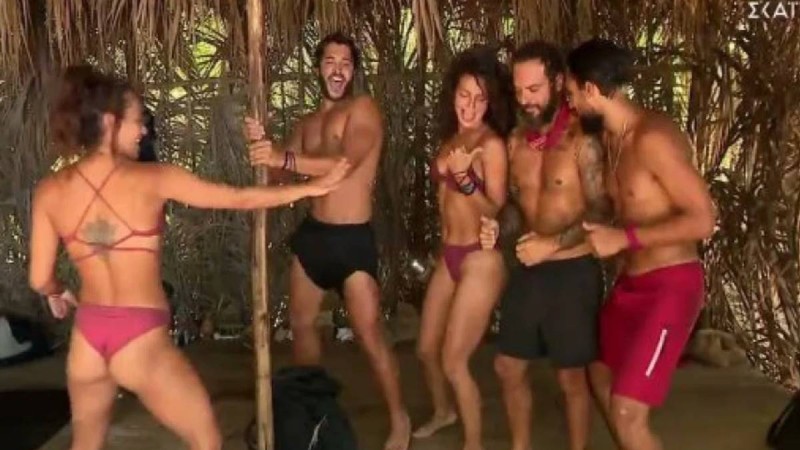 Χαμός στο Survivor - Τα ερωτικά πλάνα που… έκοψε η παραγωγή - Νέο ζευγάρι στο παιχνίδι (ΒΙΝΤΕΟ)