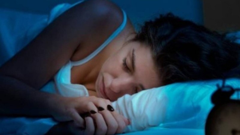 Κοιμάσαι έτσι; Έχεις υπερδιπλάσιο κίνδυνο για να πάθεις έμφραγμα!