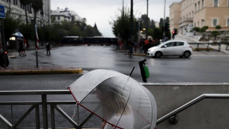 Ισχυρή κακοκαιρία στην Αθήνα: Αναμένεται ακόμα και χαλάζι