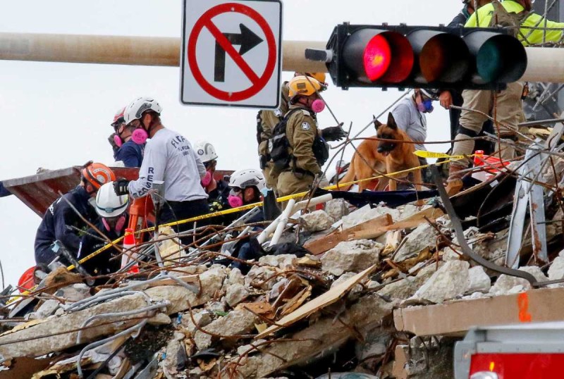 Στους 12 ο απολογισμός των νεκρών από την κατάρρευση κτιρίου στο Μαϊάμι