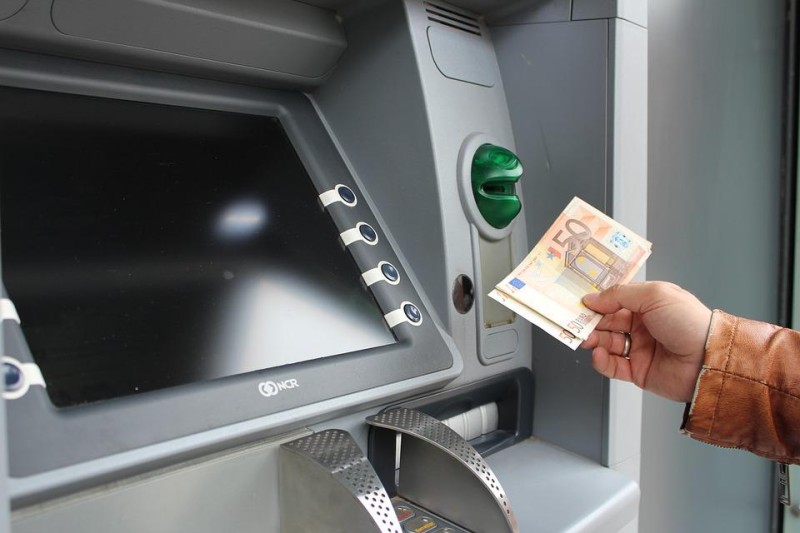 Κόλαση στα ΑΜΤ με «ληστεία» στις τράπεζες