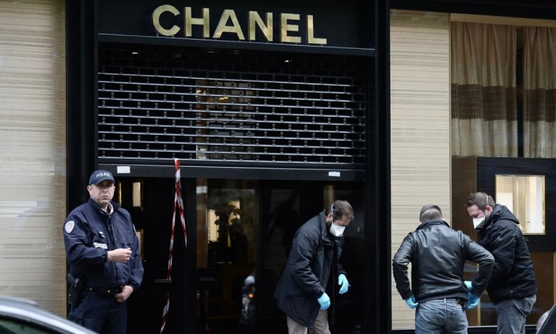 «Λουκέτα» και από τον οίκο Chanel λόγω κορωνοϊού