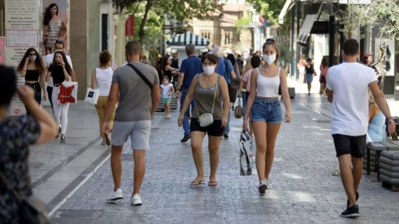 Τέλος οι μάσκες σε εξωτερικούς χώρους! Την Πέμπτη οι επίσημες αποφάσεις - Τι θα γίνει με την απαγόρευση κυκλοφορίας