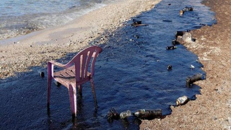 Γλυφάδα: Σε ποιες πλαζ εντοπίστηκε θαλάσσια ρύπανση