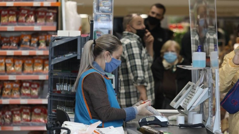 Σούπερ μάρκετ: Αλλάζει το ωράριο λειτουργίας - Τι ισχύει για φούρνους - Αυξήσεις έως και 20% σε βασικά τρόφιμα!