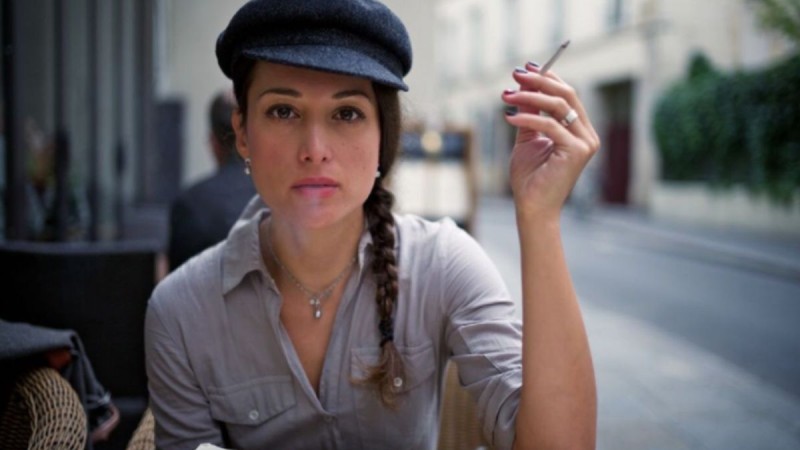 Δάφνη Αλεξάντερ: H γοητευτική Κύπρια ηθοποιός που συμμετέχει σε ταινία του Netflix